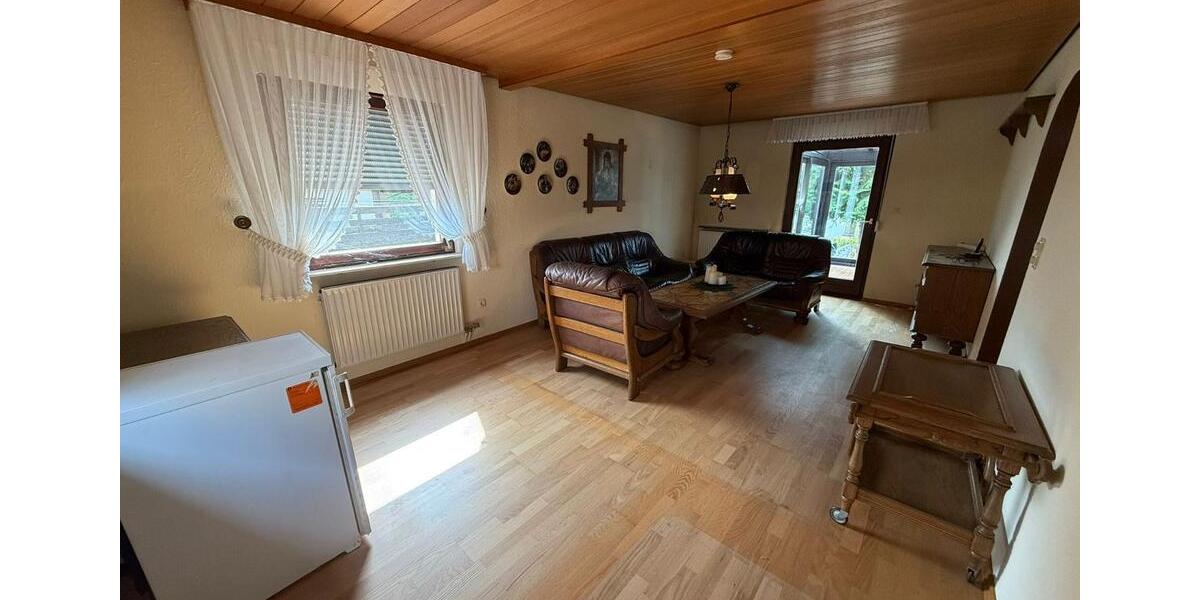 Freistehendes Einfamilienhaus Eckgrundstück 5 zimmer