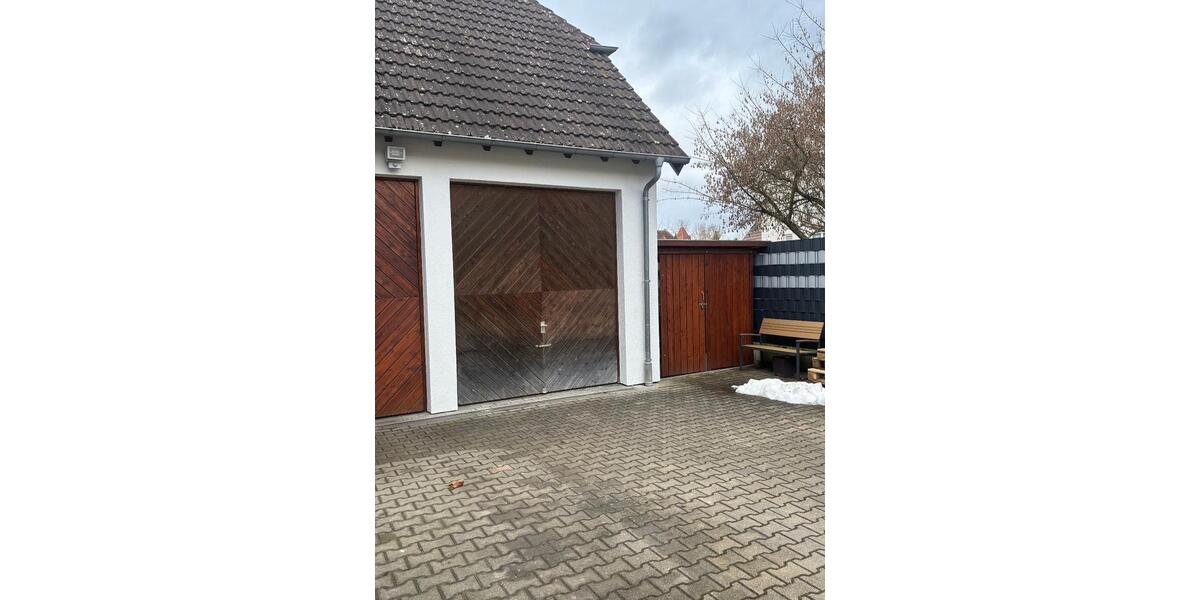 Einfamilienhaus Schwaigern - 4 Zimmer, 120 m&sup2;, 1.700&euro; | Angebot:24977745