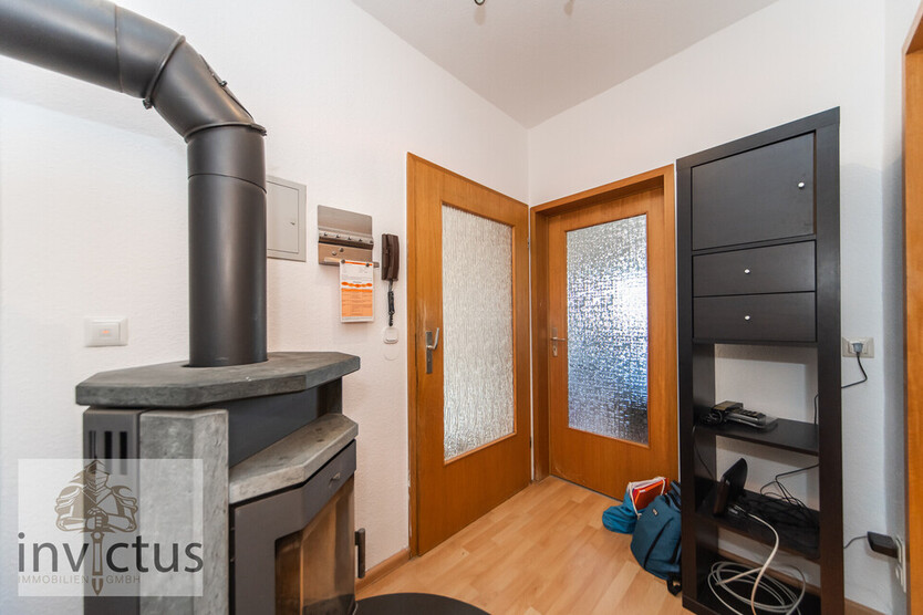 Dreifamilienhaus mit großem Garten, Terrasse u. Loggia! Wohnen und Vermieten unter einem Dach. 8 zimmer