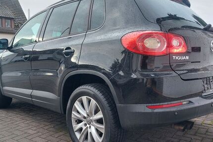 VW Tiguan 245.000 km 4.499 &euro; Obersulm-Affaltrach 74182