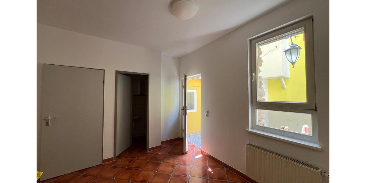 Hochparterre Ludwigsburg - 5.5 Zimmer, 115 m&sup2;, 1.560&euro; | Angebot:26504465