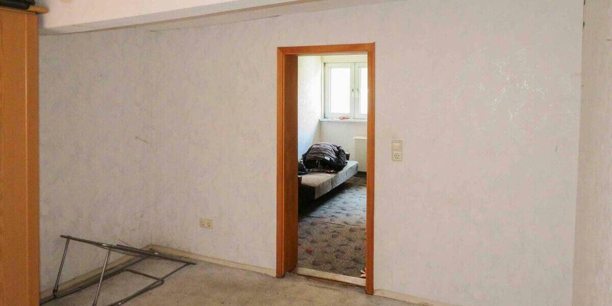 Einfamilienhaus Eppingen Elsenz - 1 Zimmer, 210 m&sup2;, 145.000&euro; | Angebot:26643491
