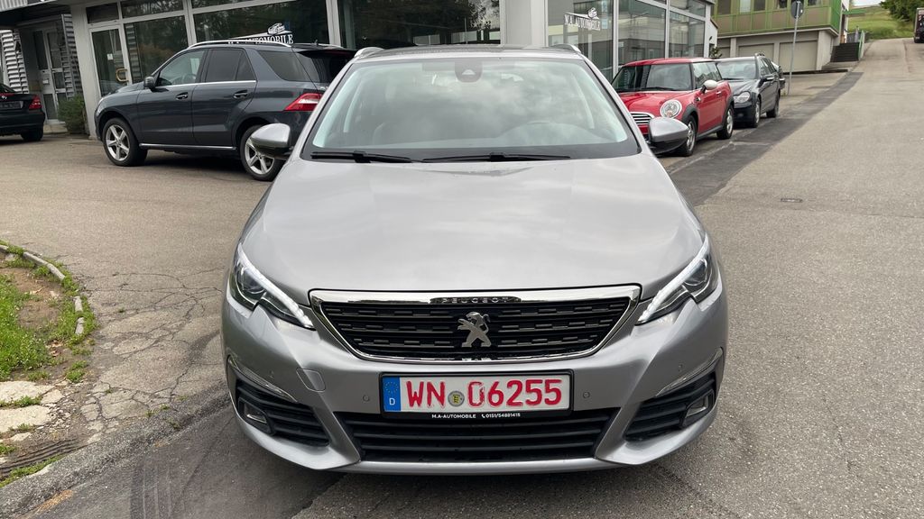 Peugeot 308 109.595 km 7.900 &euro; Marbach am Neckar 71672