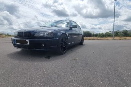 BMW 323 214.000 km 5.400 &euro; Erligheim 74391