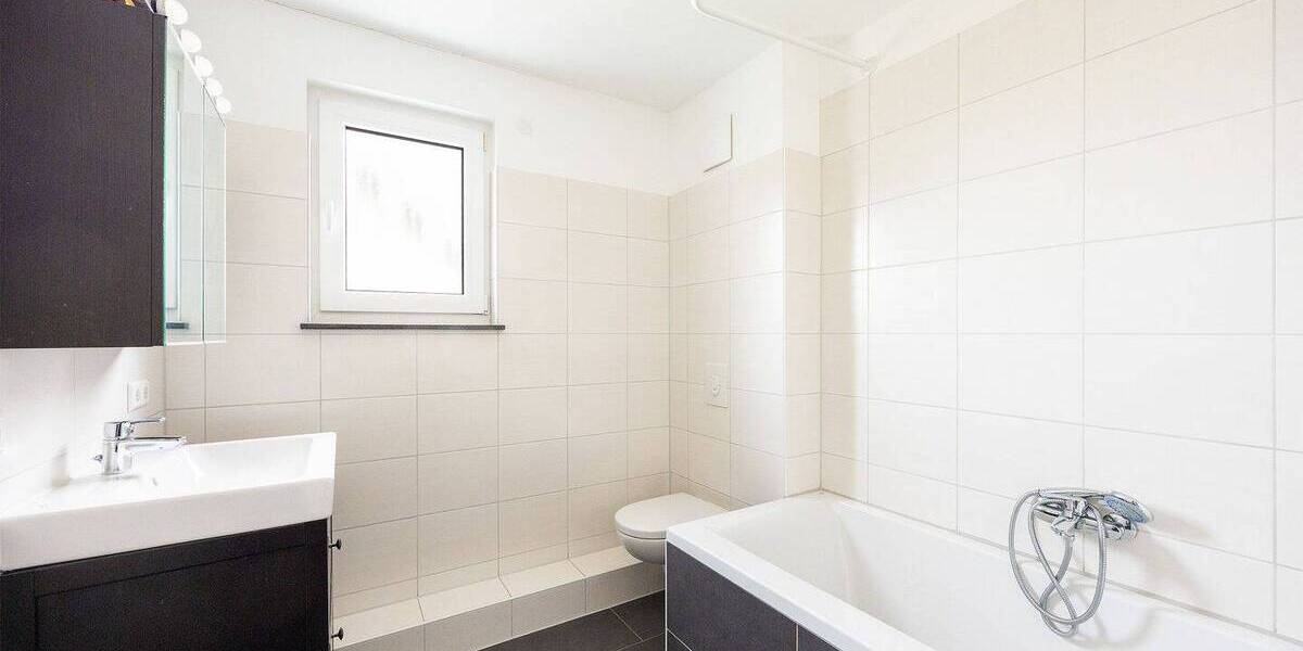 Doppelhaushälfte Ludwigsburg Eglosheim - 6 Zimmer, 177 m&sup2;, 849.000&euro; | Angebot:26487898