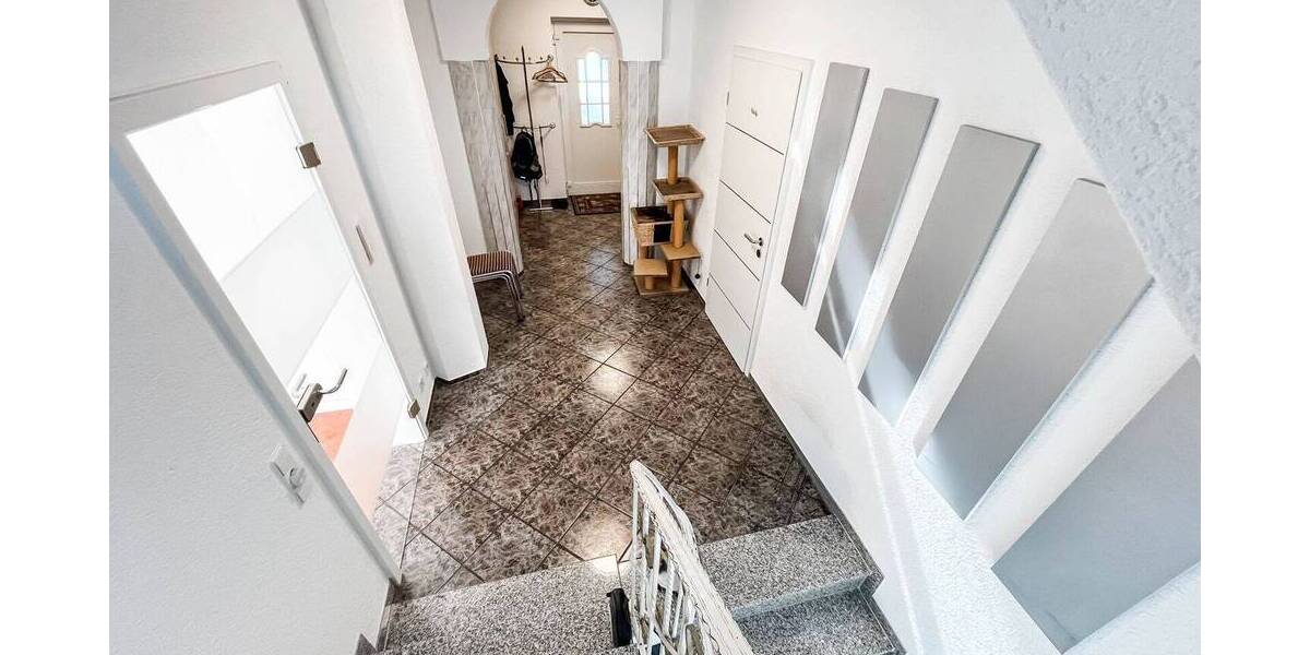 Einfamilienhaus Pfedelbach - 7 Zimmer, 180 m&sup2;, 619.000&euro; | Angebot:26752466