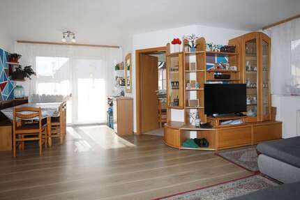 Wohnung Kirchheim am Neckar - 3 Zimmer, 71 m&sup2;, 215.000&euro; | Angebot:26096861