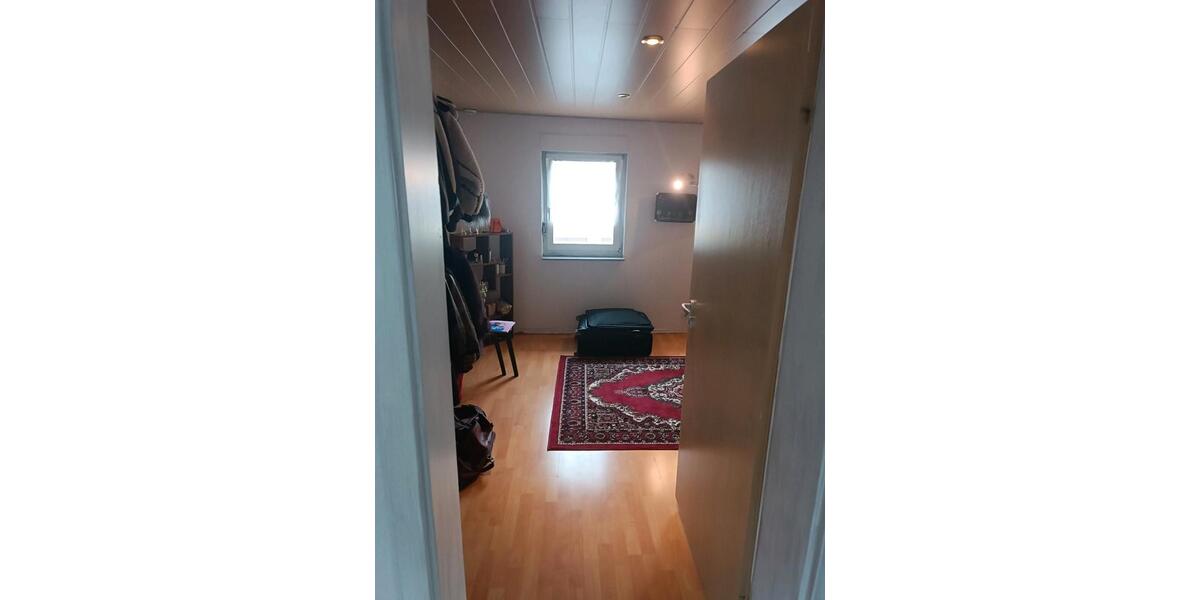 Maisonettenwohnung Flein - 6 Zimmer, 200 m&sup2;, 450&euro; | Angebot:26648277