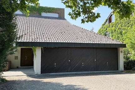 Haus Backnang - 7.5 Zimmer, 190 m&sup2;, 675.000&euro; | Angebot:27112414
