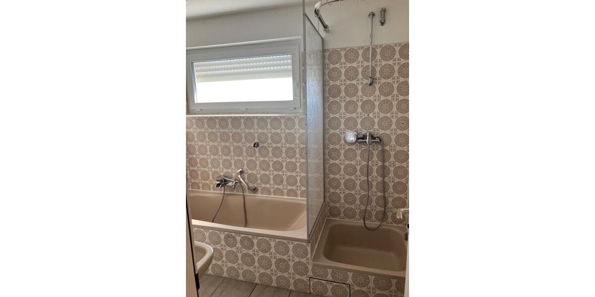 Etagenwohnung Weinsberg - 3.5 Zimmer, 85 m&sup2;, 280.000&euro; | Angebot:26898357