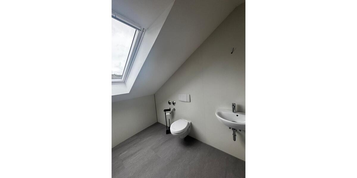 Dachgeschoßwohnung Kirchheim am Neckar - 3 Zimmer, 58 m&sup2;, 900&euro; | Angebot:26179695
