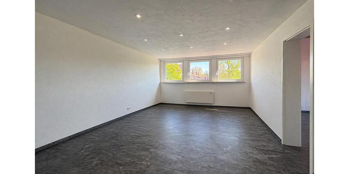 Dachgeschoßwohnung Heilbronn Kernstadt - 3 Zimmer, 80 m&sup2;, 1.000&euro; | Angebot:26329379