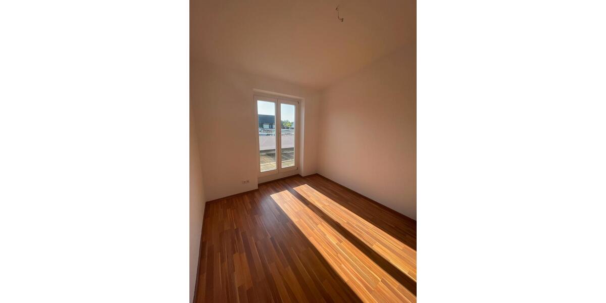 Dachgeschoßwohnung Ludwigsburg - 3 Zimmer, 70 m&sup2;, 369.000&euro; | Angebot:26729617