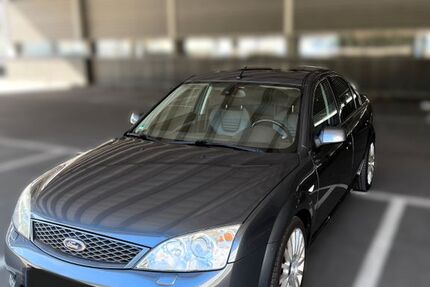 Ford Mondeo 238.000 km 3.400 &euro; Heilbronn 74072