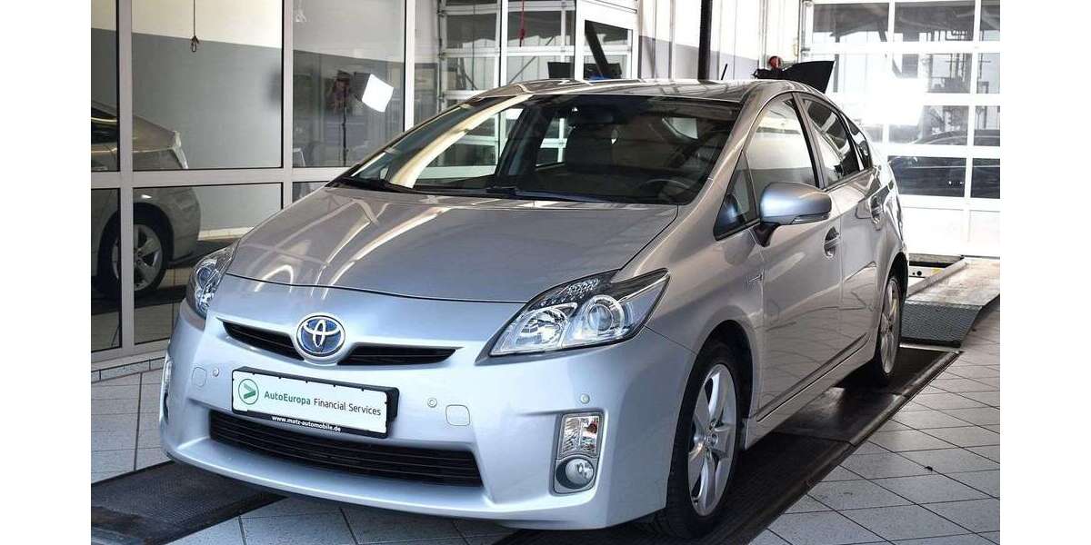 Toyota Prius 152.610 km 10.450 &euro; Bad Friedrichshall 74177