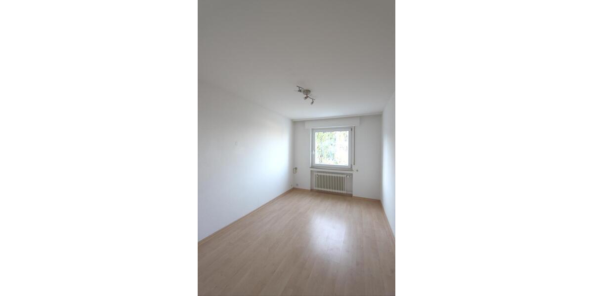 Doppelhaushälfte Heilbronn Kernstadt - 7 Zimmer, 220 m&sup2;, 2.350&euro; | Angebot:24295376