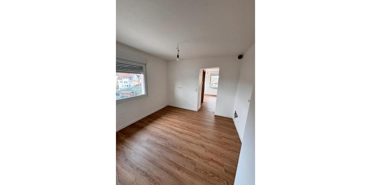 Etagenwohnung Kirchberg an der Murr - 4 Zimmer, 100 m&sup2;, 1.400&euro; | Angebot:26047566