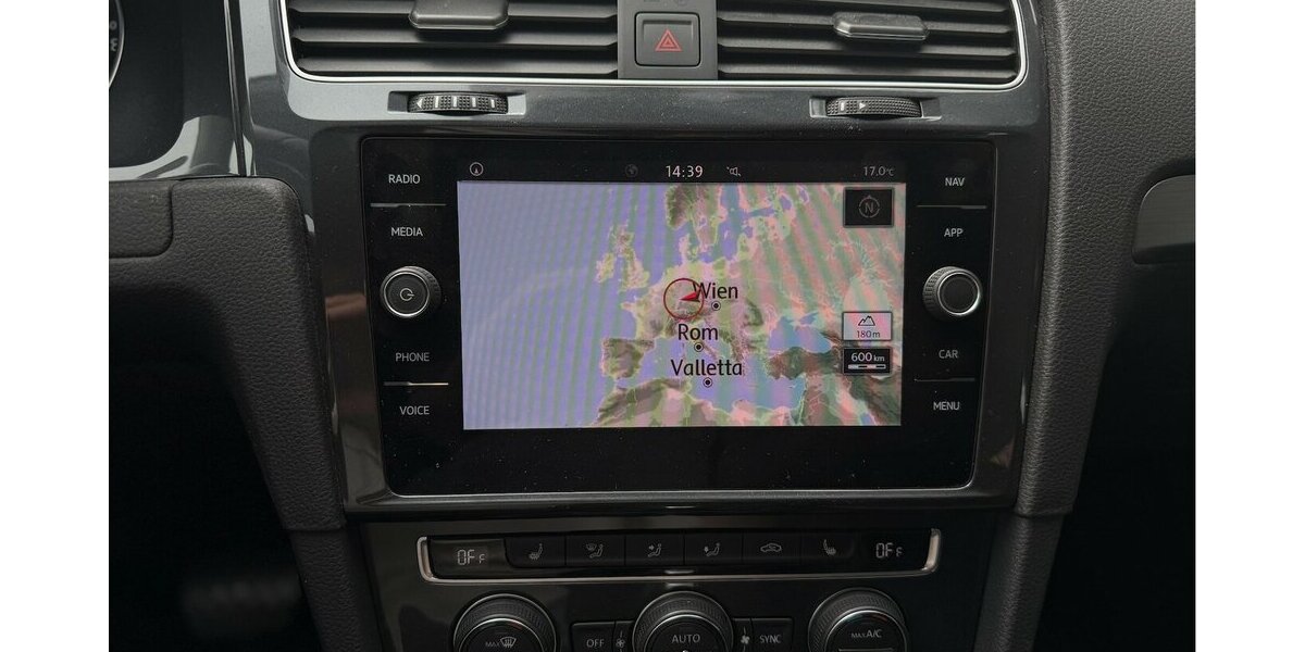 VW Golf VII Lim. 1.5 TSI DSG Navi Kamera 116.000 km 14.990 &euro; Neckarsulm 74172