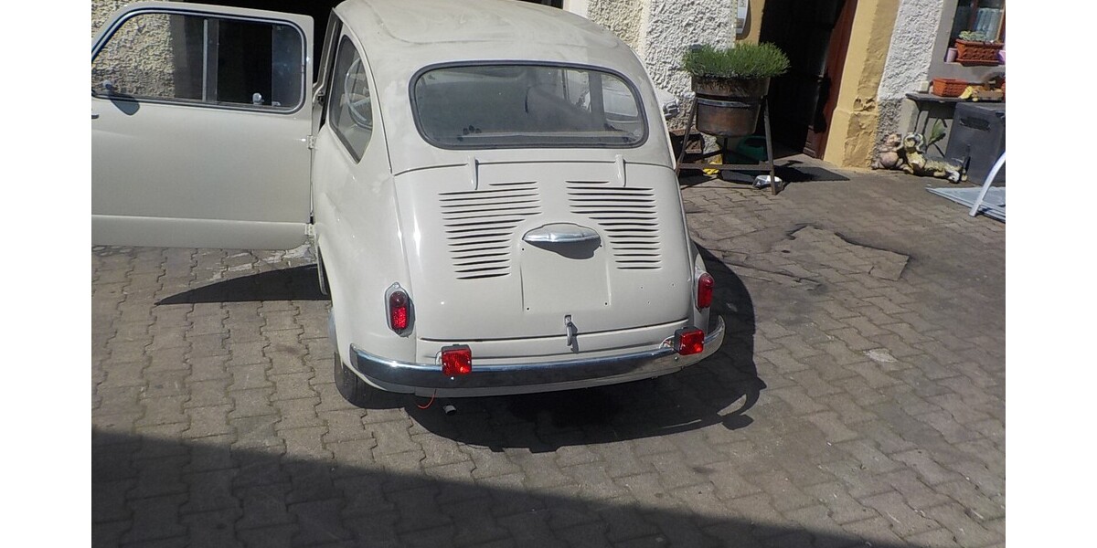 Fiat 600 4.770 km 30.000 € Gundelsheim 74831