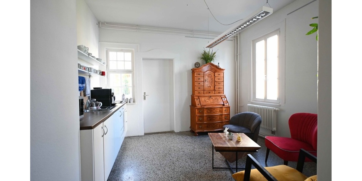 Erdgeschosswohnung, derzeit als Büro genutzt, in Vaihingen zu verkaufen. - Erdgeschoßwohnung Vaihingen Vaihingen-Stadt | Angebot:26284665