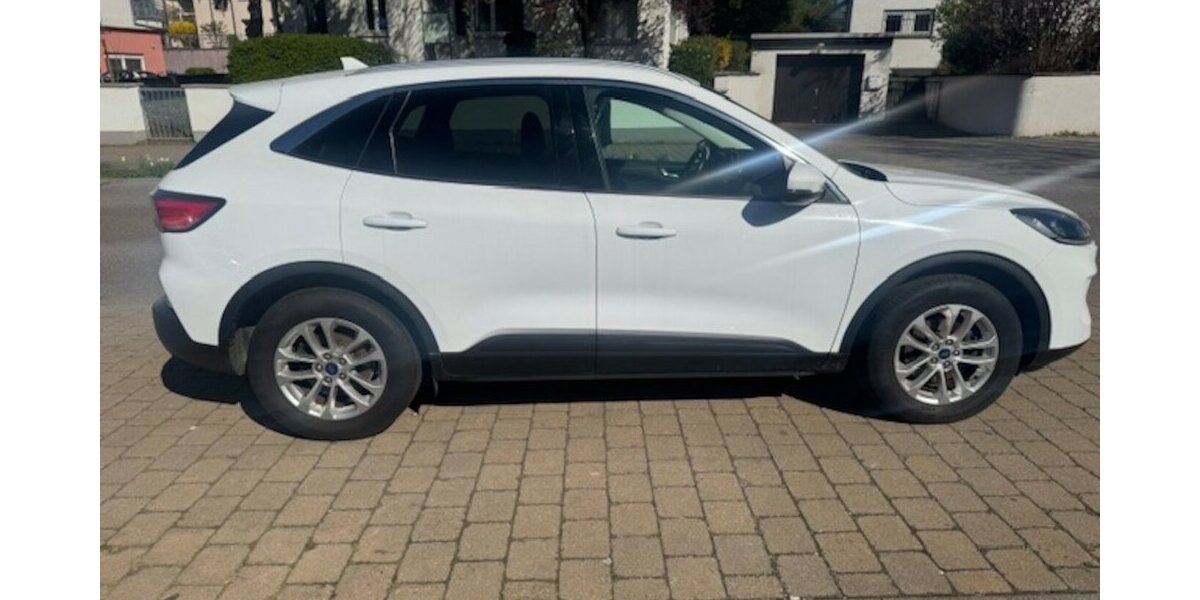 Ford Kuga 1.5 TDCI Titanium 160.000 km 14.990 &euro; Neckarsulm 74172