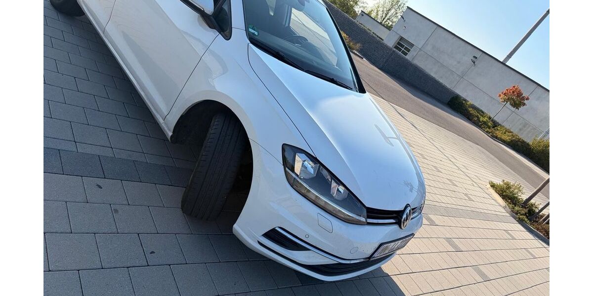 VW Golf 147.000 km 16.000 &euro; Ellhofen 74248