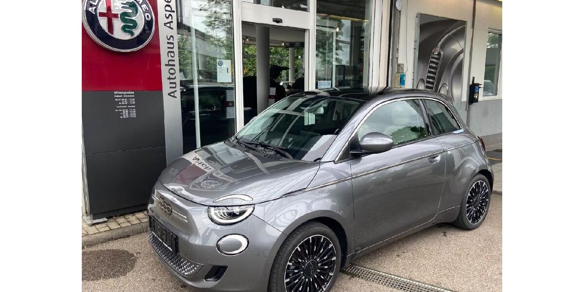 Fiat 500e 7.430 km 23.990 € Asperg 71679