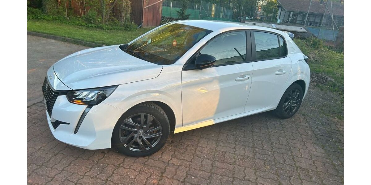 Peugeot 208 84.000 km 12.500 &euro; Murr 71711