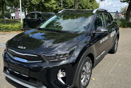 Kia Stonic 15.000 km 21.900 € Ludwigsburg 71636