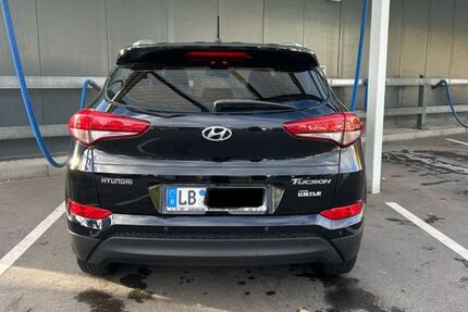 Hyundai TUCSON 270.000 km 9.200 € Marbach 71672
