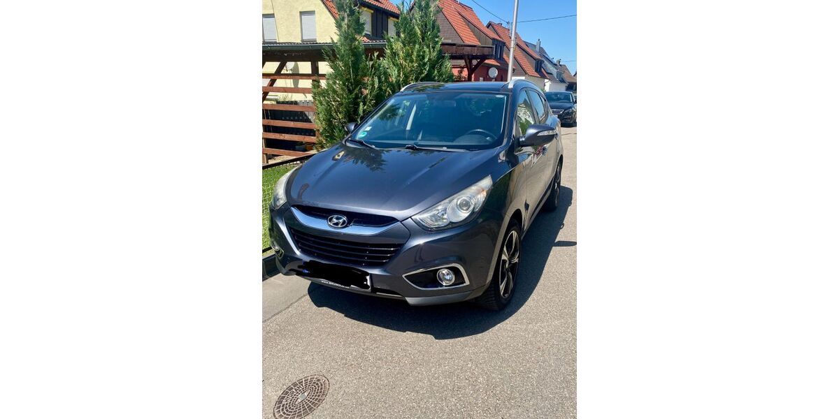 Hyundai ix35 132.000 km 7.200 &euro; Heilbronn 74078