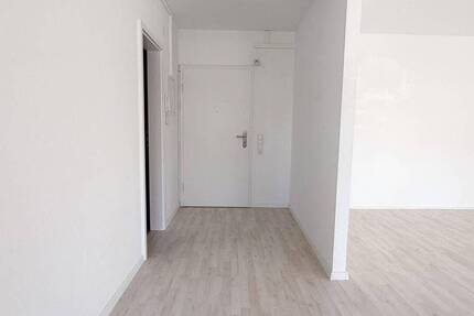 Wohnung Ludwigsburg Mitte - 2 Zimmer, 73 m&sup2;, 850&euro; | Angebot:26697323