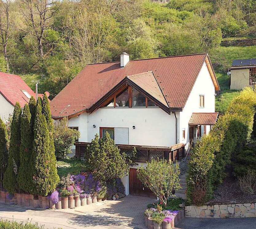 Haus zum Kaufen in Neudenau -Herbolzheim 450.000 € 201 m²