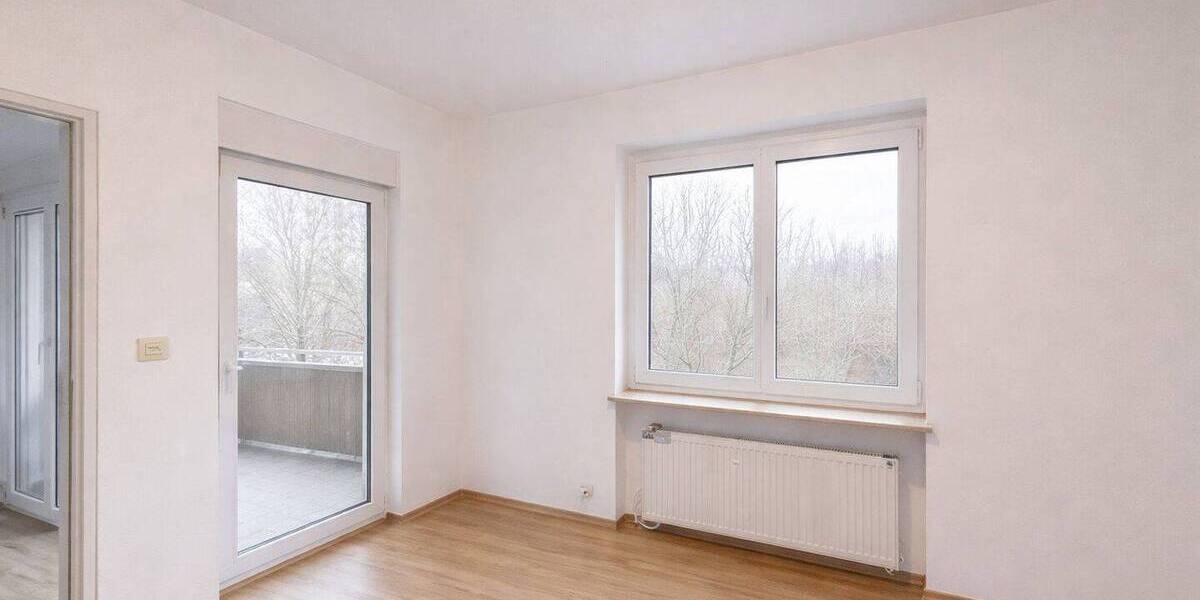 Etagenwohnung Backnang - 3 Zimmer, 90 m&sup2;, 1.090&euro; | Angebot:26791184