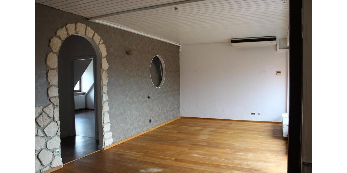 Dachgeschoßwohnung Bad Friedrichshall - 3.5 Zimmer, 107 m&sup2;, 355.000&euro; | Angebot:25126749