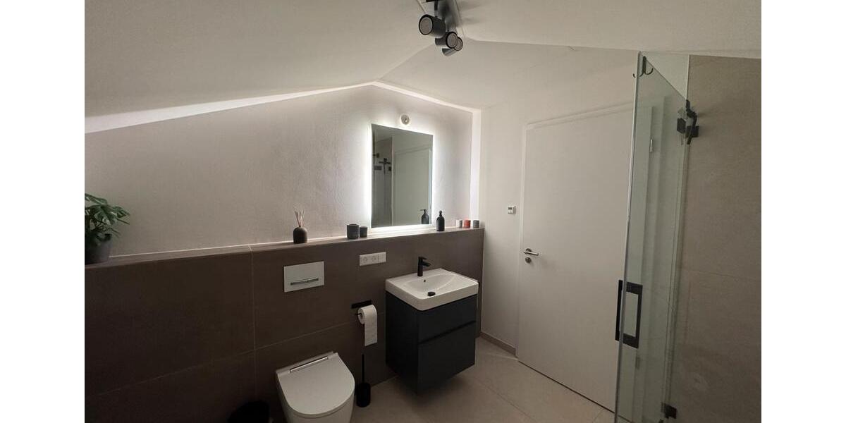 Einfamilienhaus Markgröningen - 3.5 Zimmer, 140 m&sup2;, 2.050&euro; | Angebot:25369088