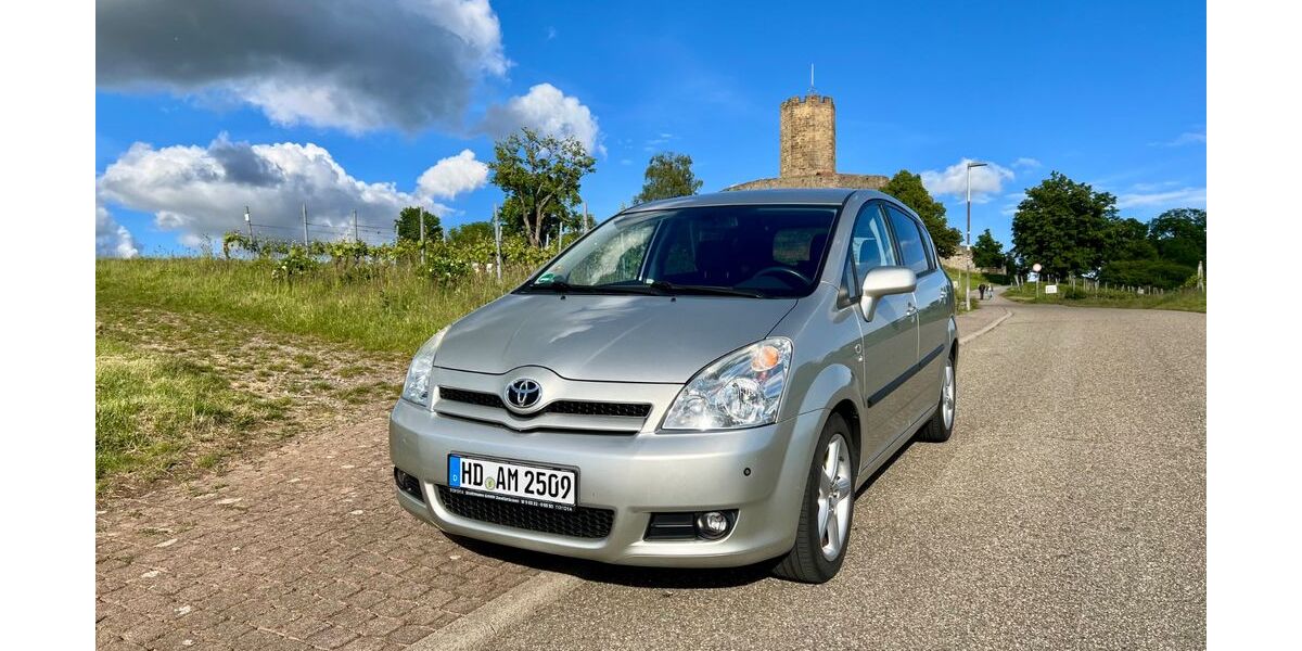 Toyota Corolla Verso 192.000 km 3.549 &euro; Sinsheim 74889