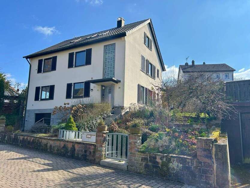 Haus zum Kaufen in Weinsberg 630.000 € 228 m²