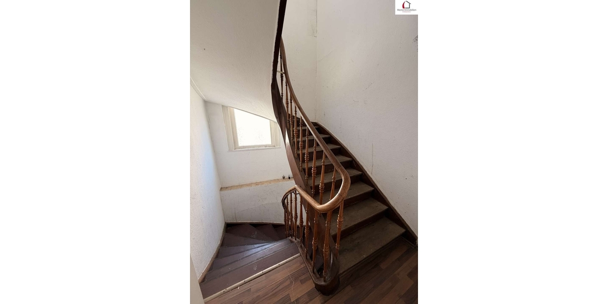 °°°° MEHRFAMILIENHAUS mit GEWERBE und AUSBAUPOTENZIAL und ca. 8 - 9 %% Rendite °°°° - Mehrfamilienhaus, Wohnhaus Neckarsulm | Angebot:27517133