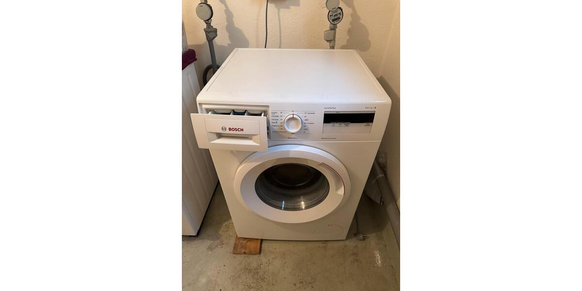 Dachgeschoßwohnung Öhringen - 2 Zimmer, 32 m&sup2;, 600&euro; | Angebot:24855429