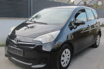 Toyota Verso-S 326.000 km 2.990 &euro; Öhringen-Cappel 74613
