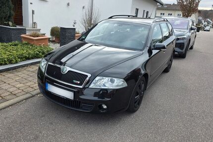 Skoda Octavia 219.000 km 3.700 &euro; Cleebron 74389