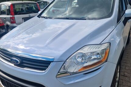 Ford Kuga 192.000 km 3.900 &euro; Langenbrettach 74243