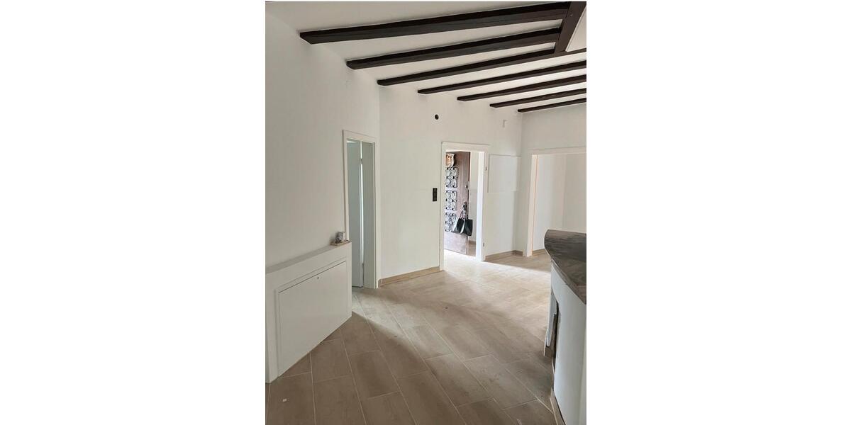 Erdgeschoßwohnung Heilbronn - 3 Zimmer, 100 m&sup2;, 1.100&euro; | Angebot:26488453
