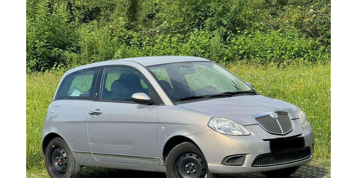 Lancia Ypsilon 186.000 km 2.700 &euro; Murr 71711