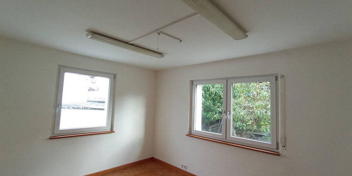 Einfamilienhaus Brackenheim Meimsheim - 8 Zimmer, 136 m&sup2;, 375.000&euro; | Angebot:25938507