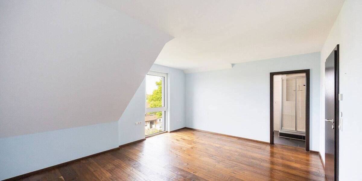 Doppelhaushälfte Ludwigsburg Eglosheim - 6 Zimmer, 177 m&sup2;, 849.000&euro; | Angebot:26487898