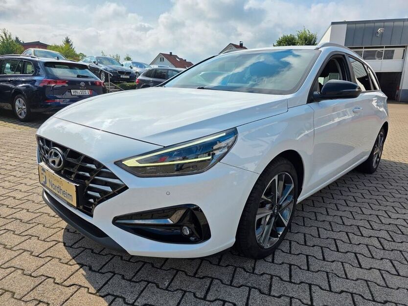 i30