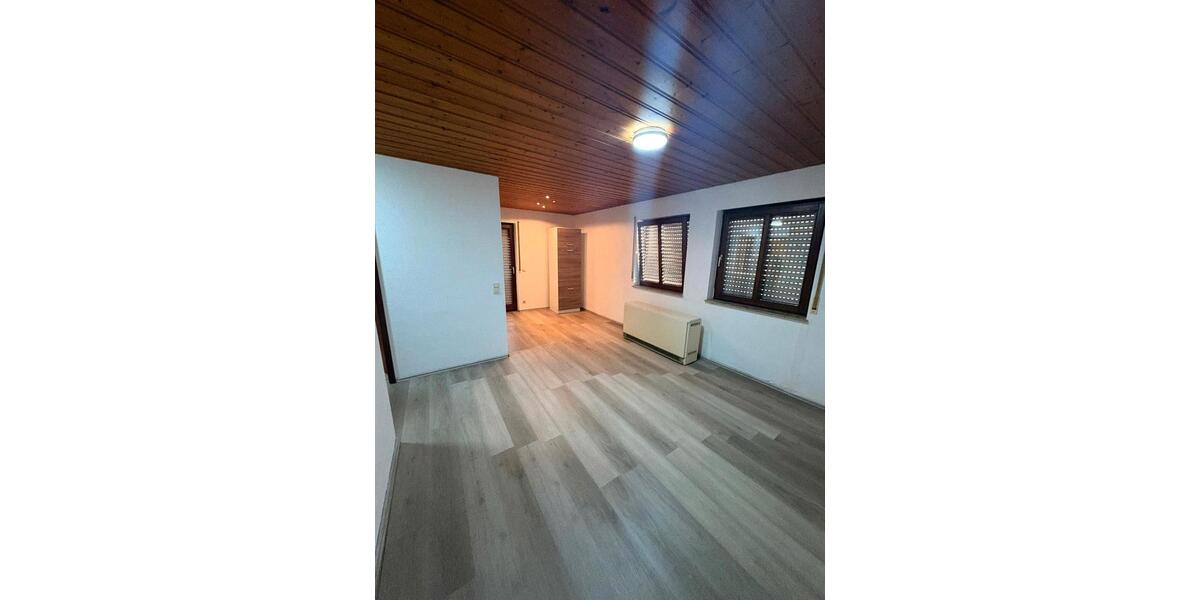 Erdgeschoßwohnung Sersheim - 2 Zimmer, 40 m&sup2;, 650&euro; | Angebot:26615317