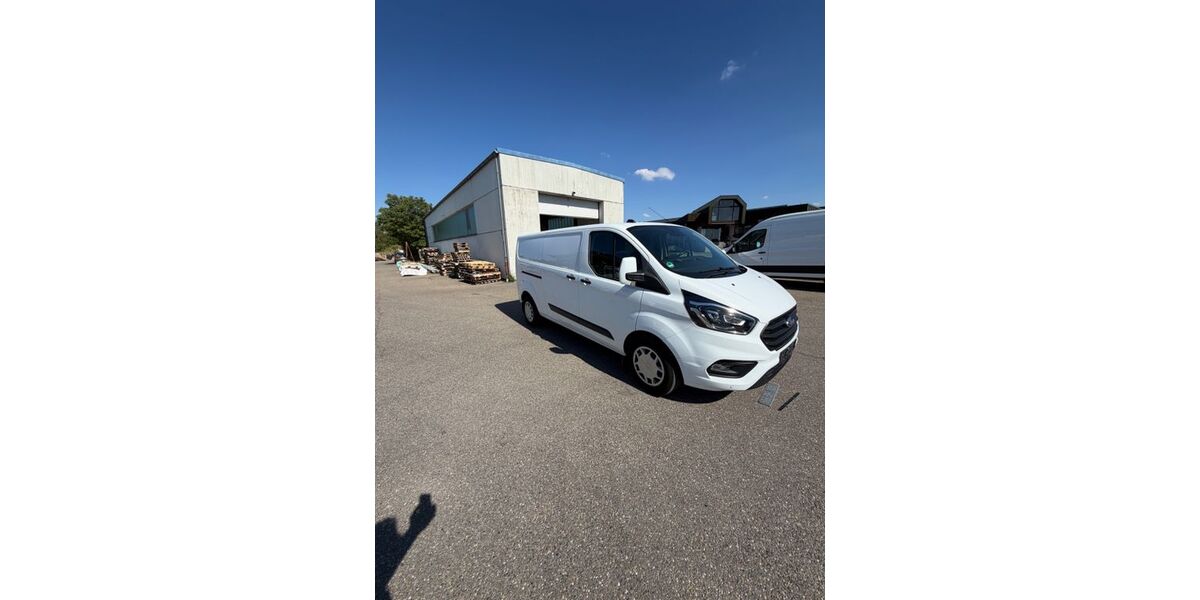 Ford Transit Custom 128.000 km 22.990 &euro; Heilbronn 74078